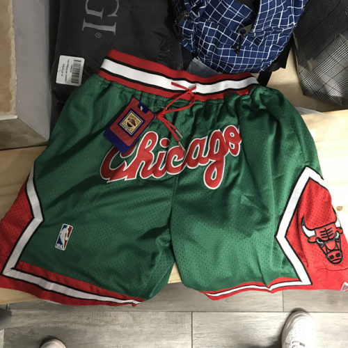 Chicago Bulls Basketball Green Vintage Shorts Chicago Logo photo review