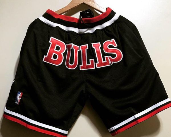 Chicago-Bulls-Shorts-Black-2.jpg