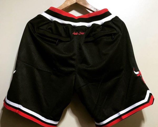 Chicago-Bulls-Shorts-Black-3.jpg