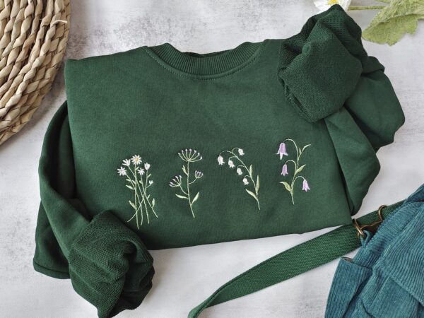 Daisy Embroidered Crewneck Sweatshirt Hoodie - A Floral Delight for Her