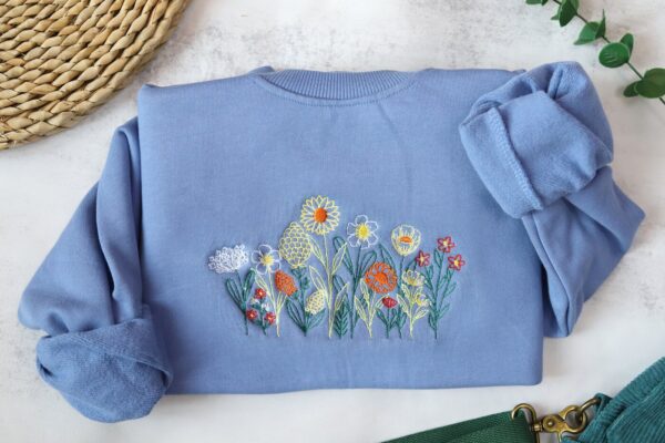 Vintage Wildflowers Embroidered Crewneck Sweatshirt Hoodie - Floral Fine Line Aesthetic